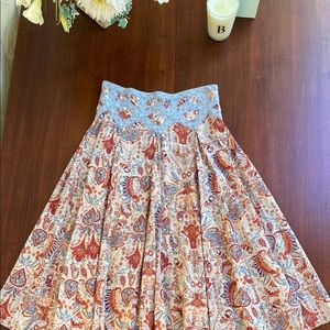 Jak & Peppar Floral Tea Length Skirt